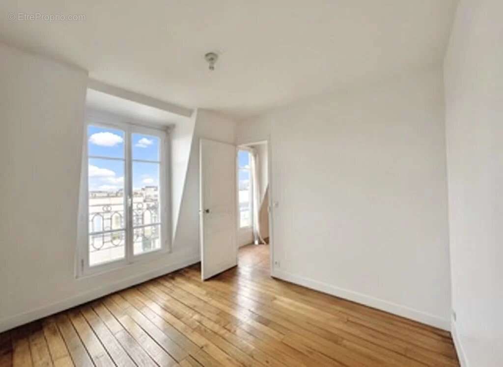 Appartement à PARIS-9E