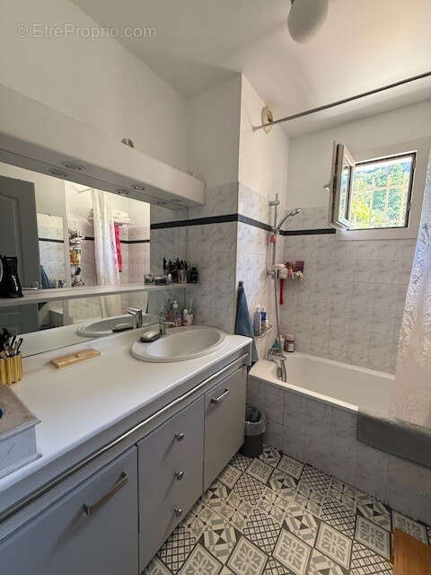 Appartement à HYERES