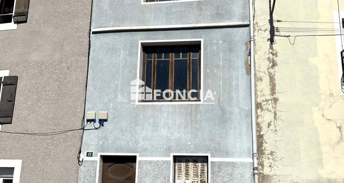 Maison à BELLEGARDE-SUR-VALSERINE