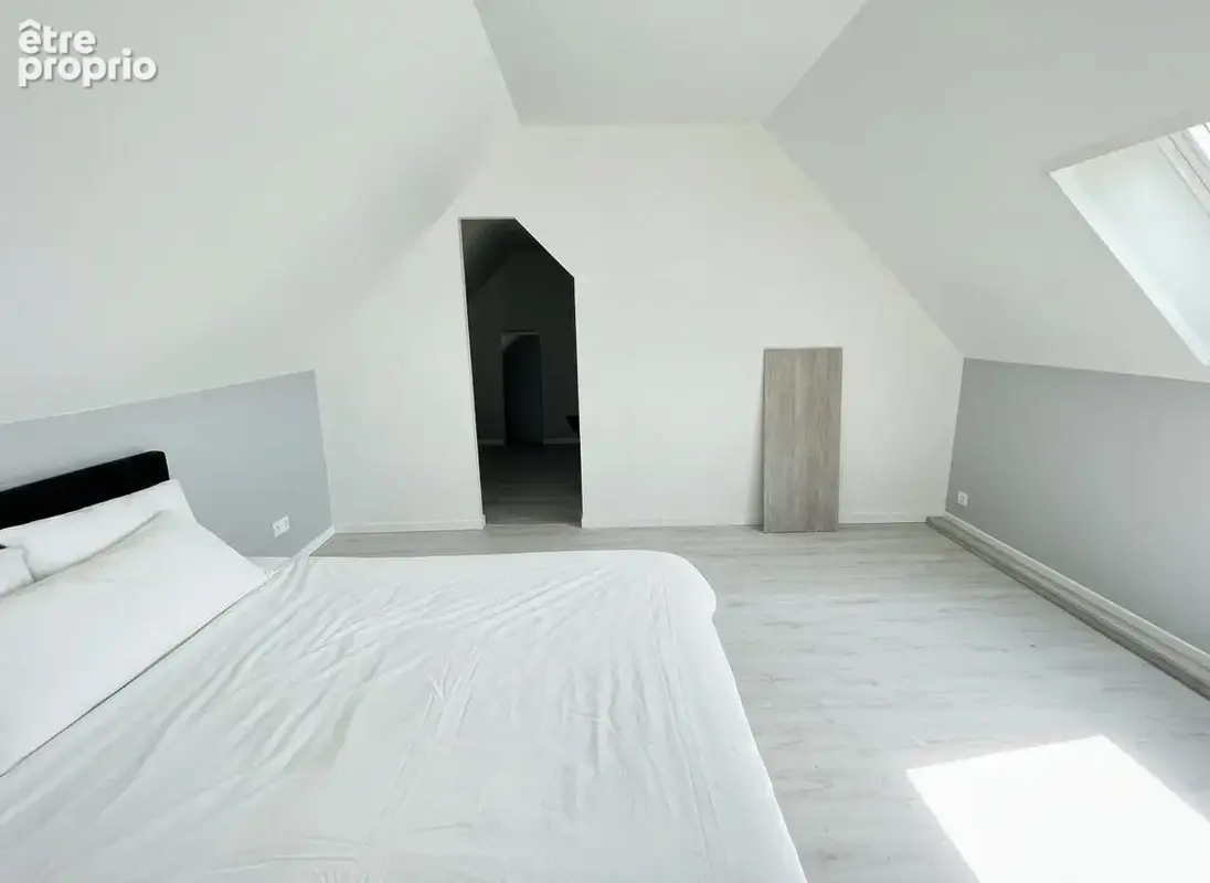 Maison 120 m² à Fay-Aux-Loges  - photo 8