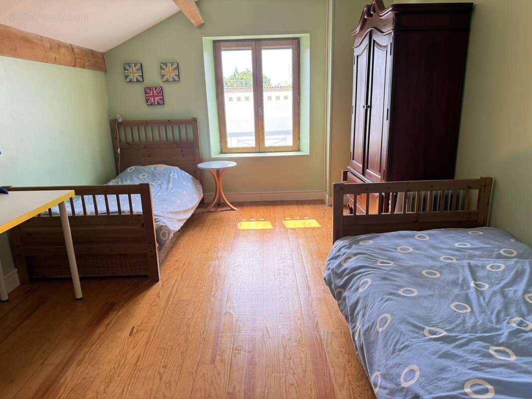 Maison de 5 chambres, dont une au rez-de-chaussée - photo 12