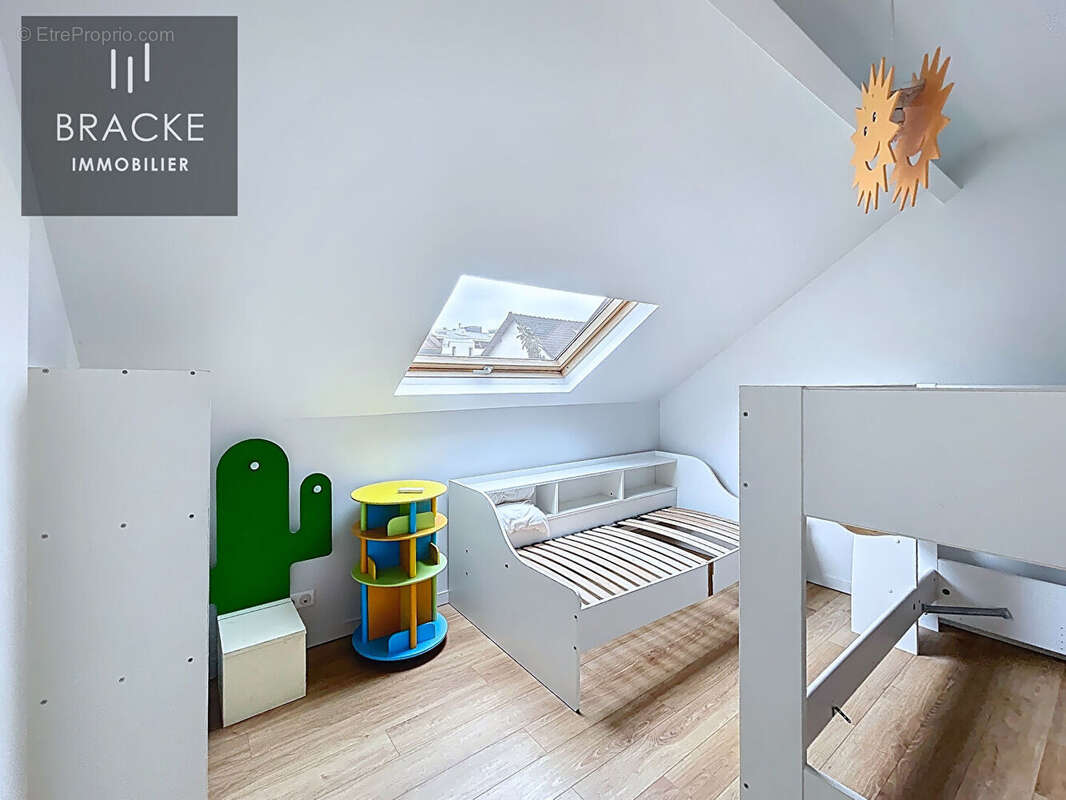 Maison à LA GARENNE-COLOMBES