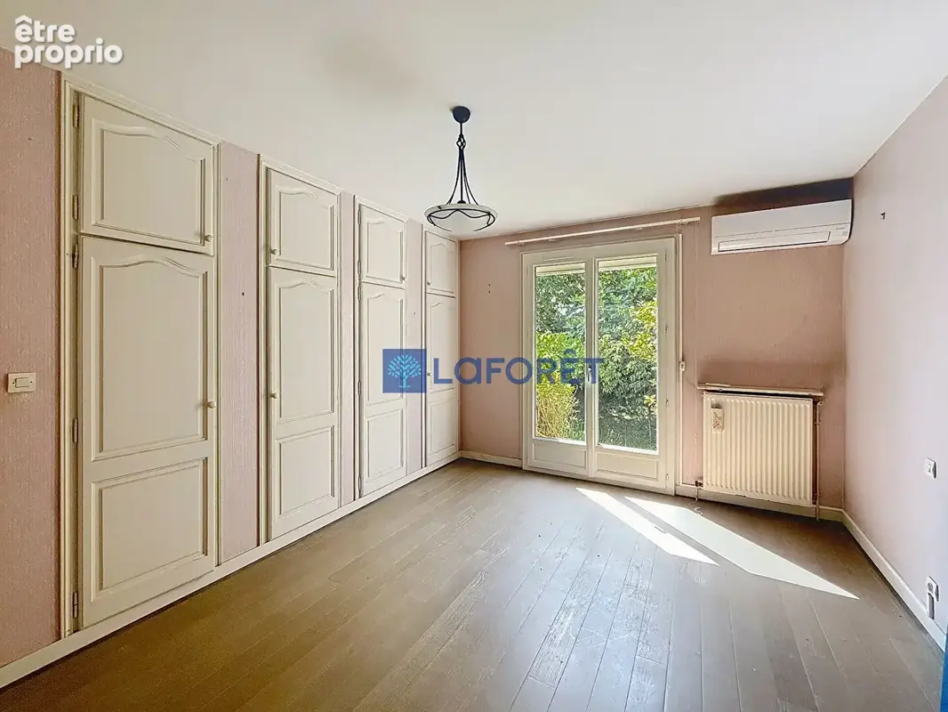 Maison avec 4 chambres sur sous sol total - Secteur COTEAU - photo 9