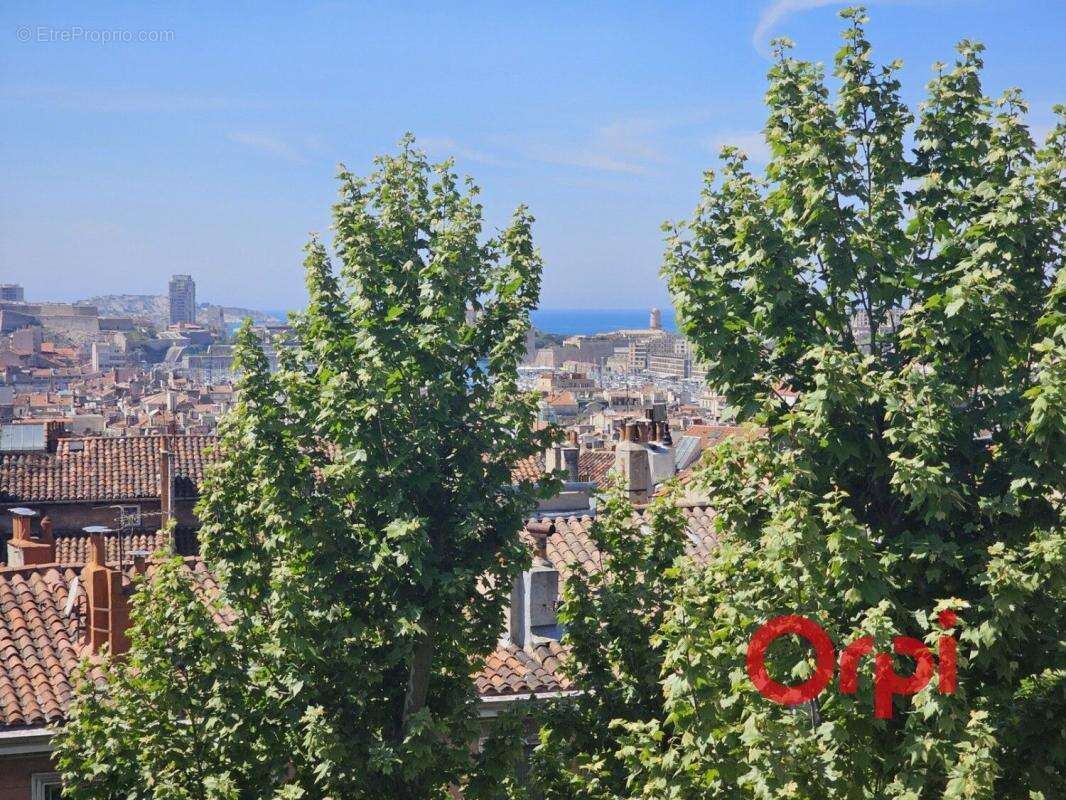 Appartement à MARSEILLE-6E