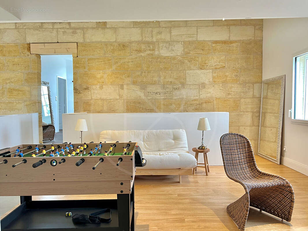 Maison à SAINT-EMILION