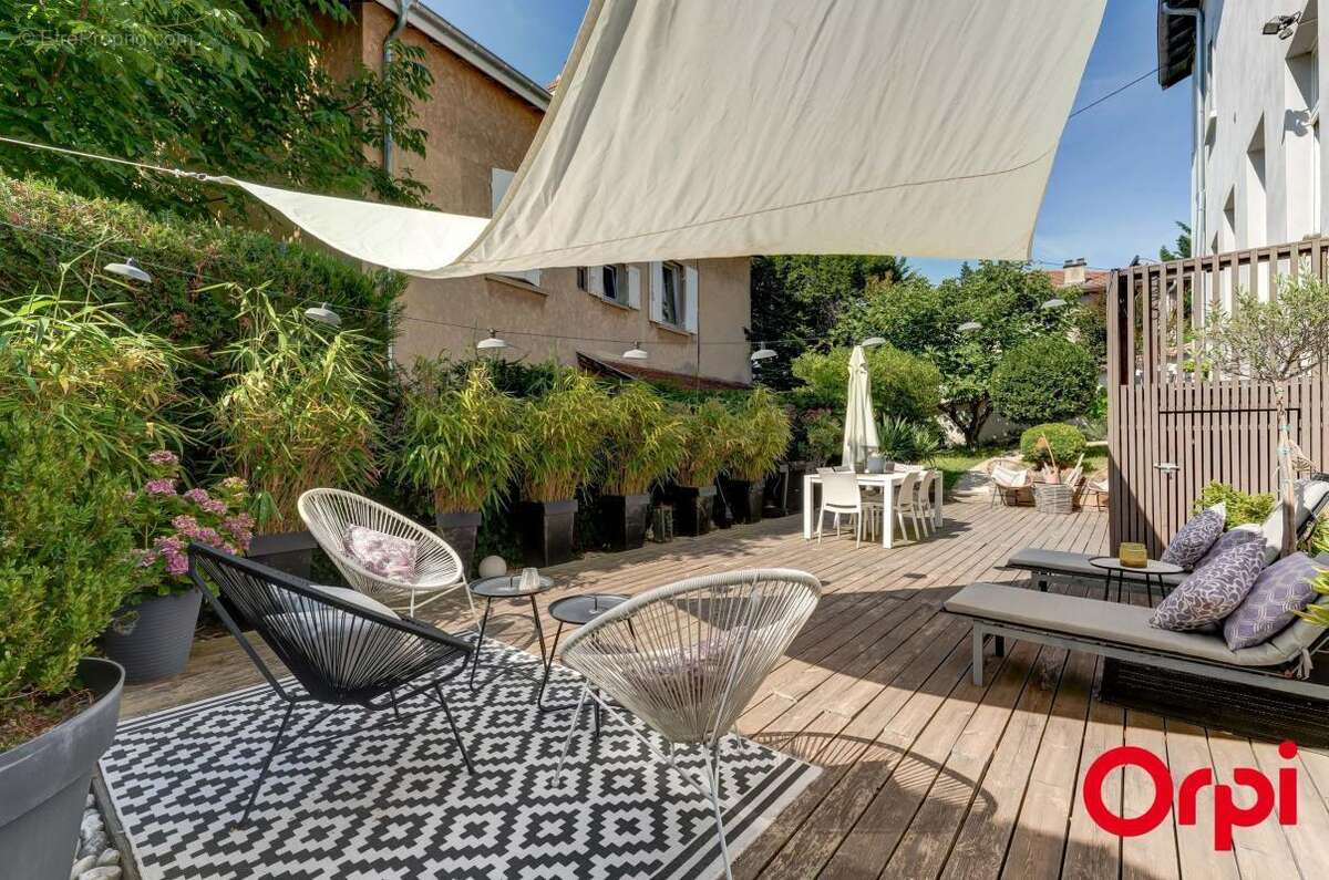 Appartement à CALUIRE-ET-CUIRE