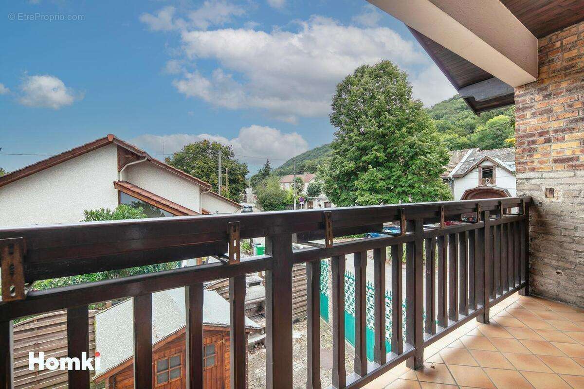 Maison à ECHIROLLES