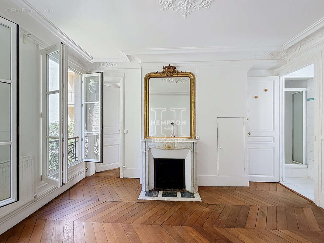 Appartement à PARIS-6E