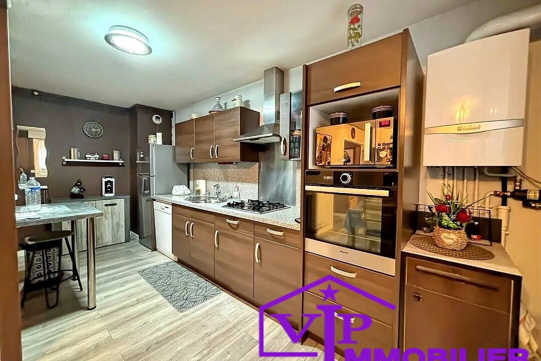 Appartement à PETIT-COURONNE