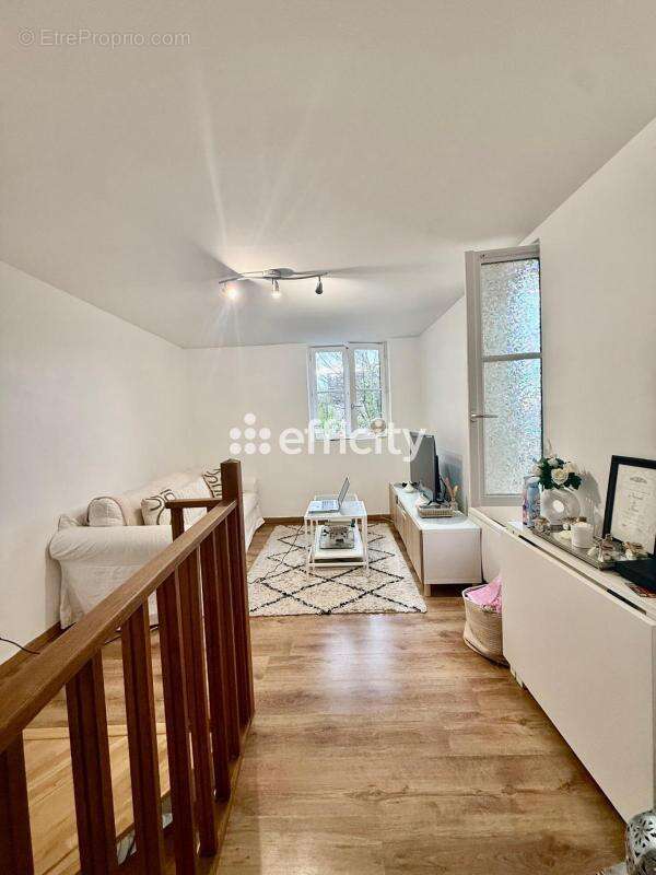 Appartement à MEULAN