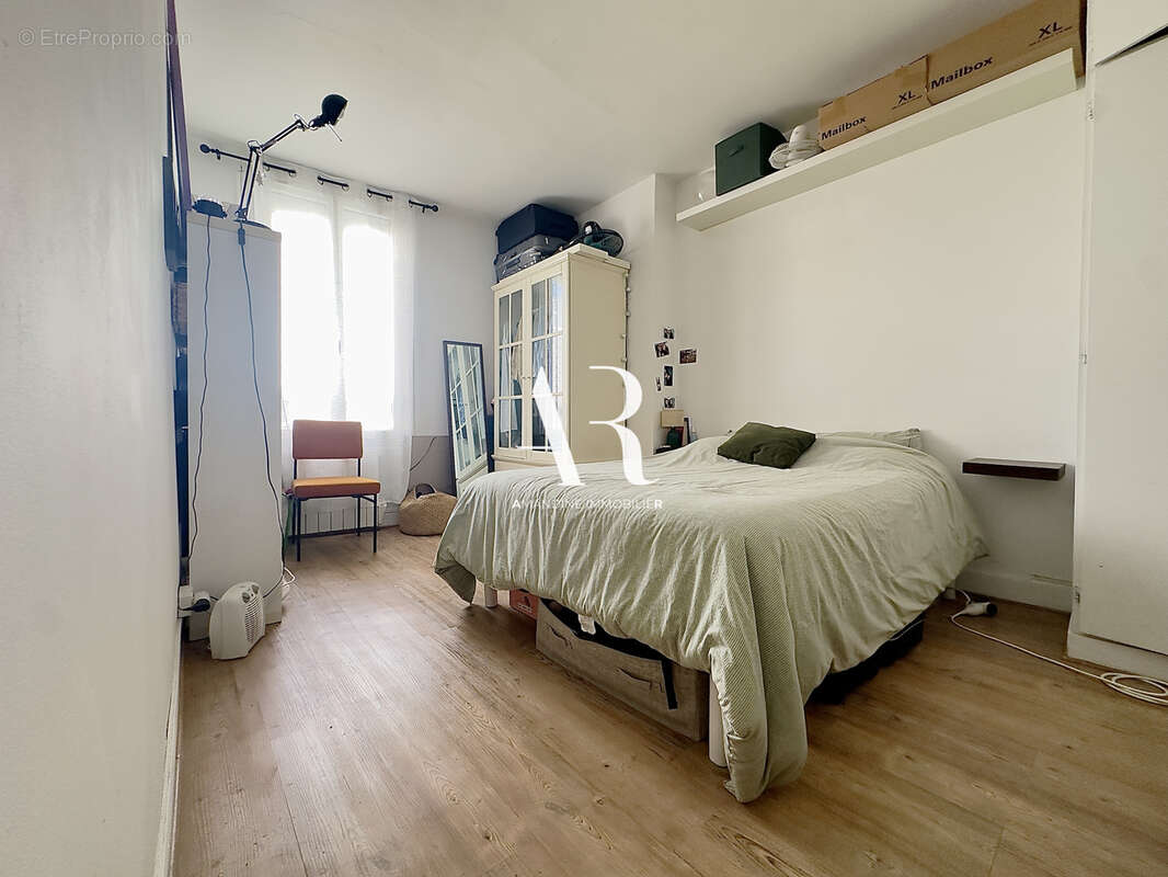 Appartement à PARIS-11E