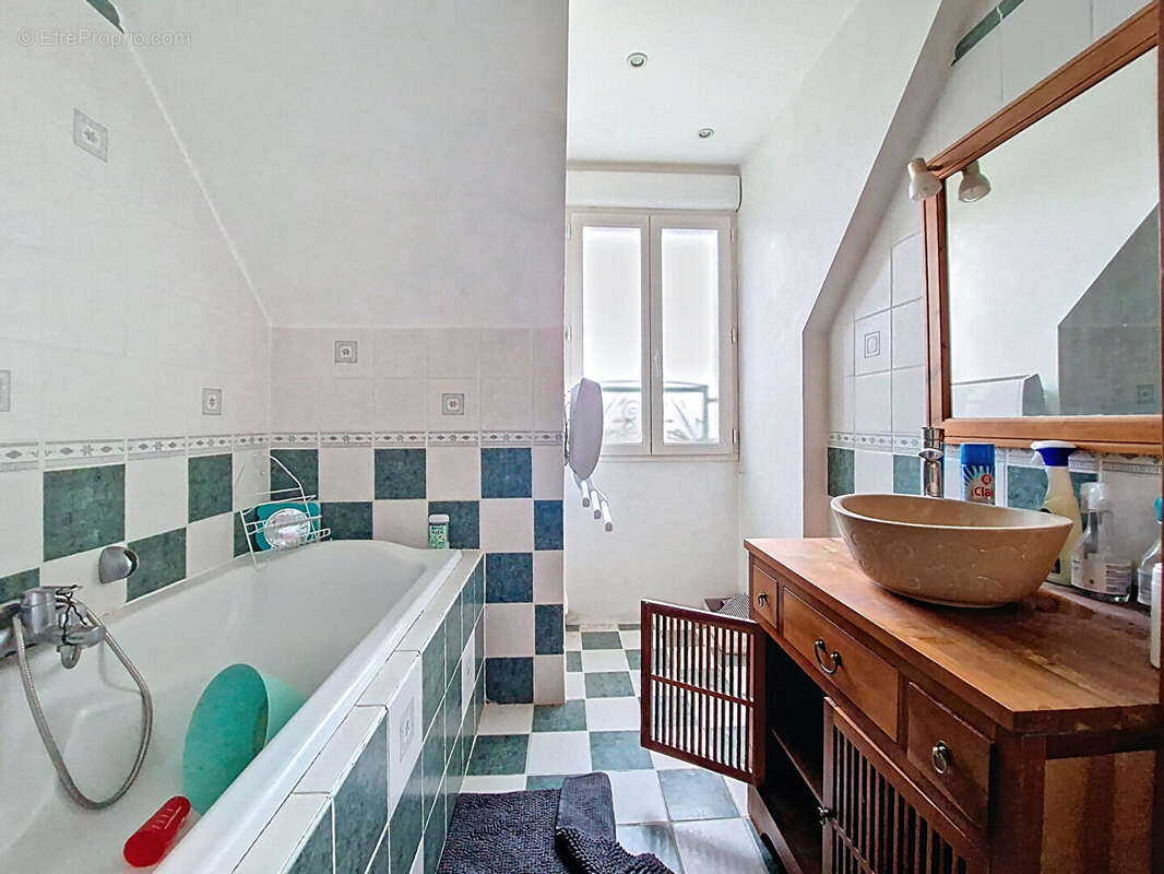 Maison à BEZU-SAINT-ELOI