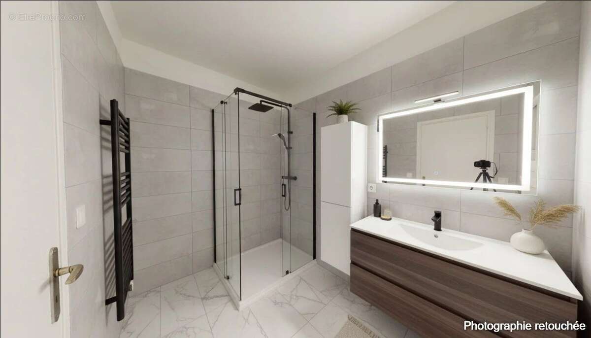 Appartement à LUCE