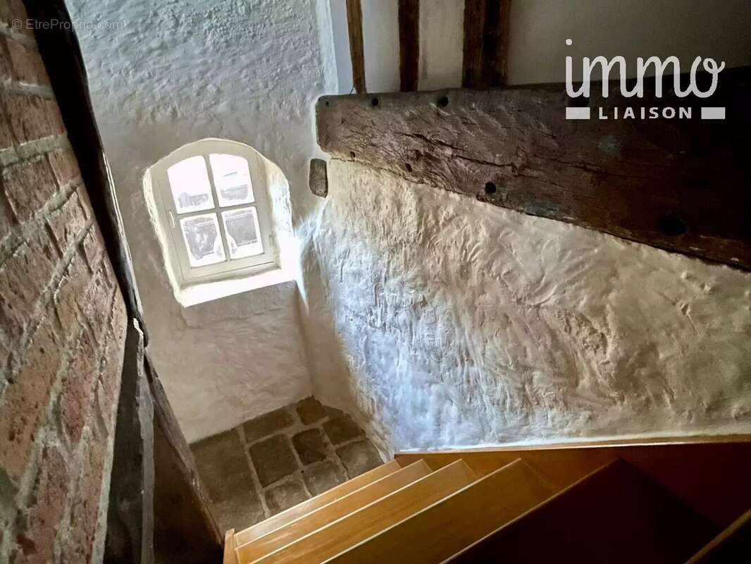 Maison à FLEURY-EN-BIERE