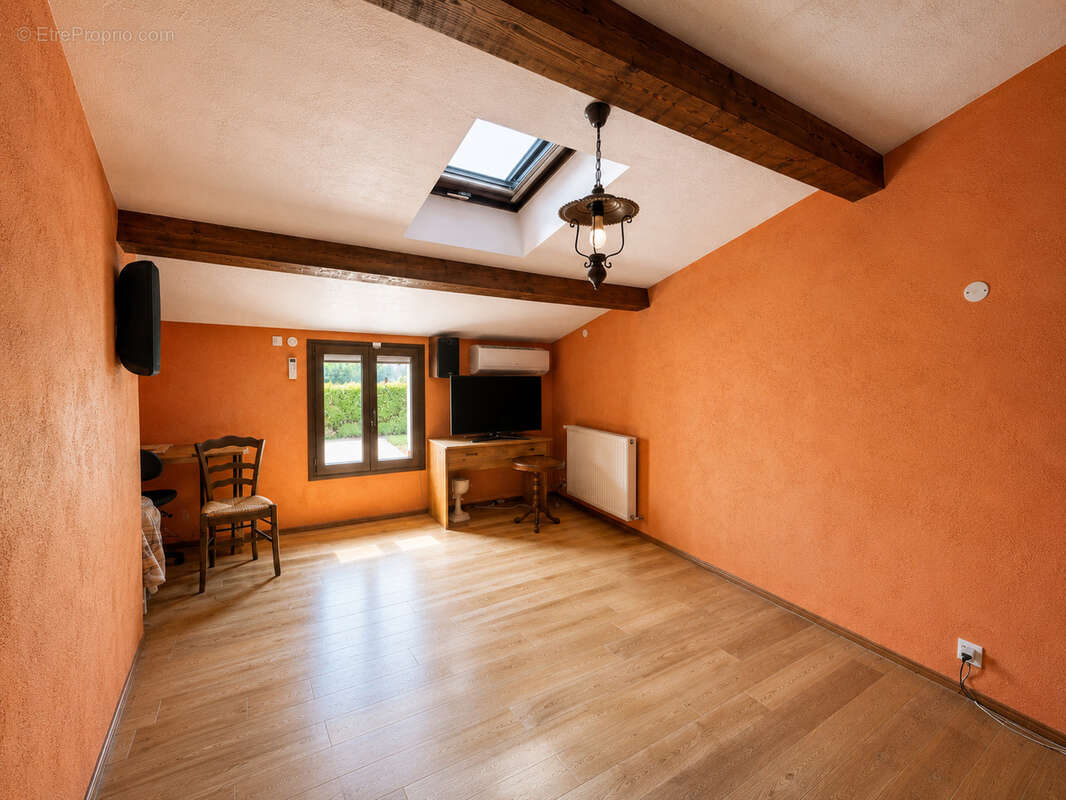 Maison familiale   3 chambres, jardin et dpe c - photo 9