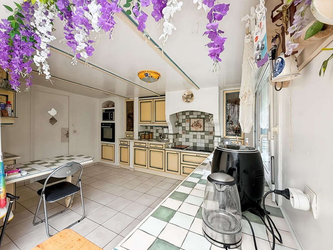 Maison à SAVIGNY-LE-TEMPLE