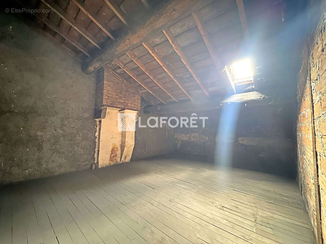 Appartement 90m2 + grenier aménageable de 60m2 - photo 8