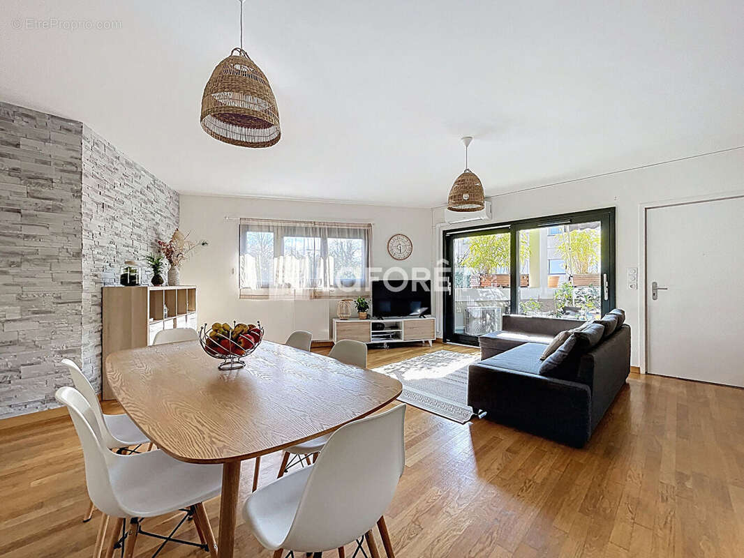 Appartement à LYON-9E