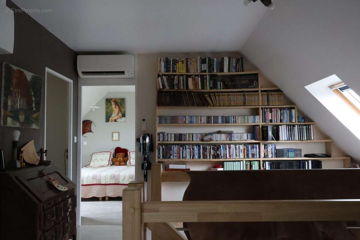 Maison 121 m² à Courlon-Sur-Yonne  - photo 5