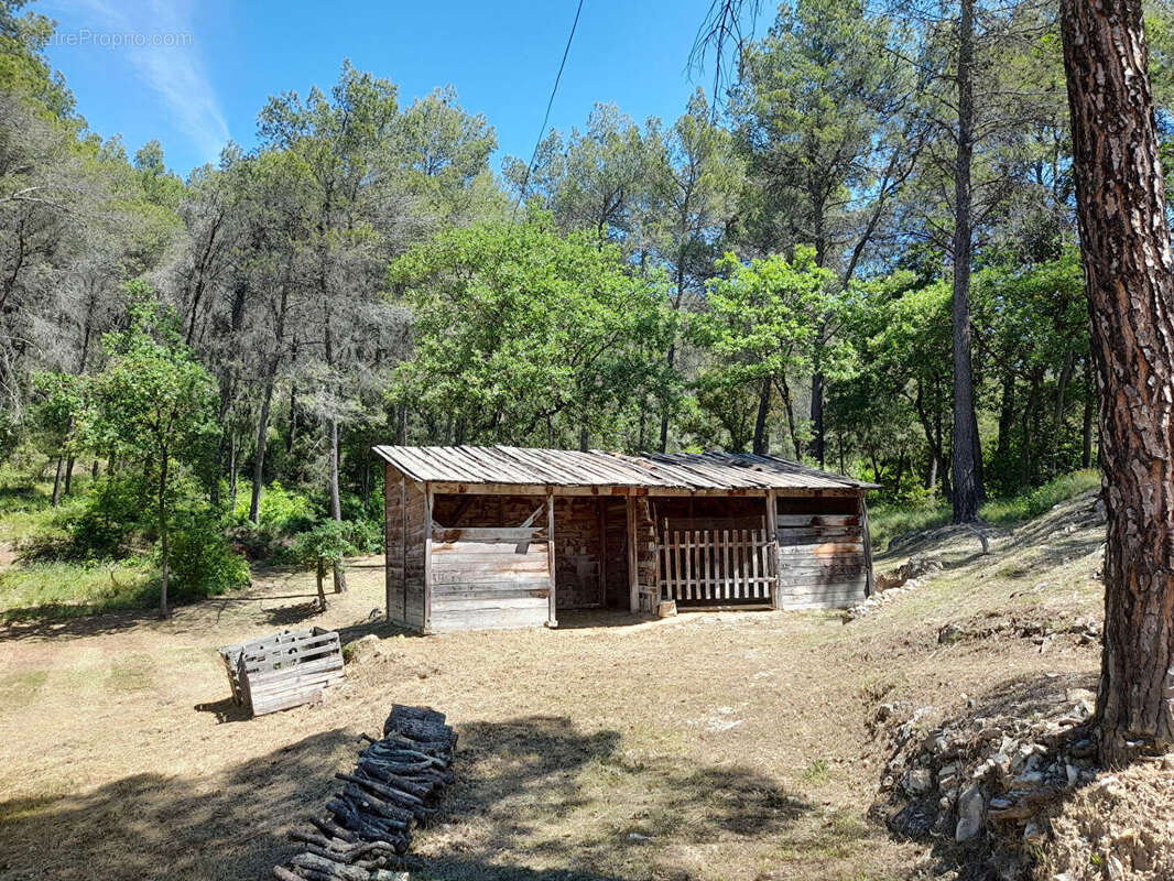 Maison à ENTRECASTEAUX