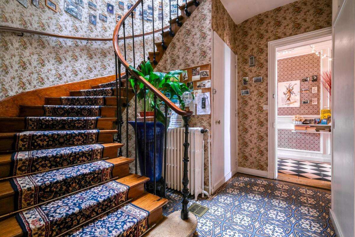 Maison à SAINT-LEU-D&#039;ESSERENT