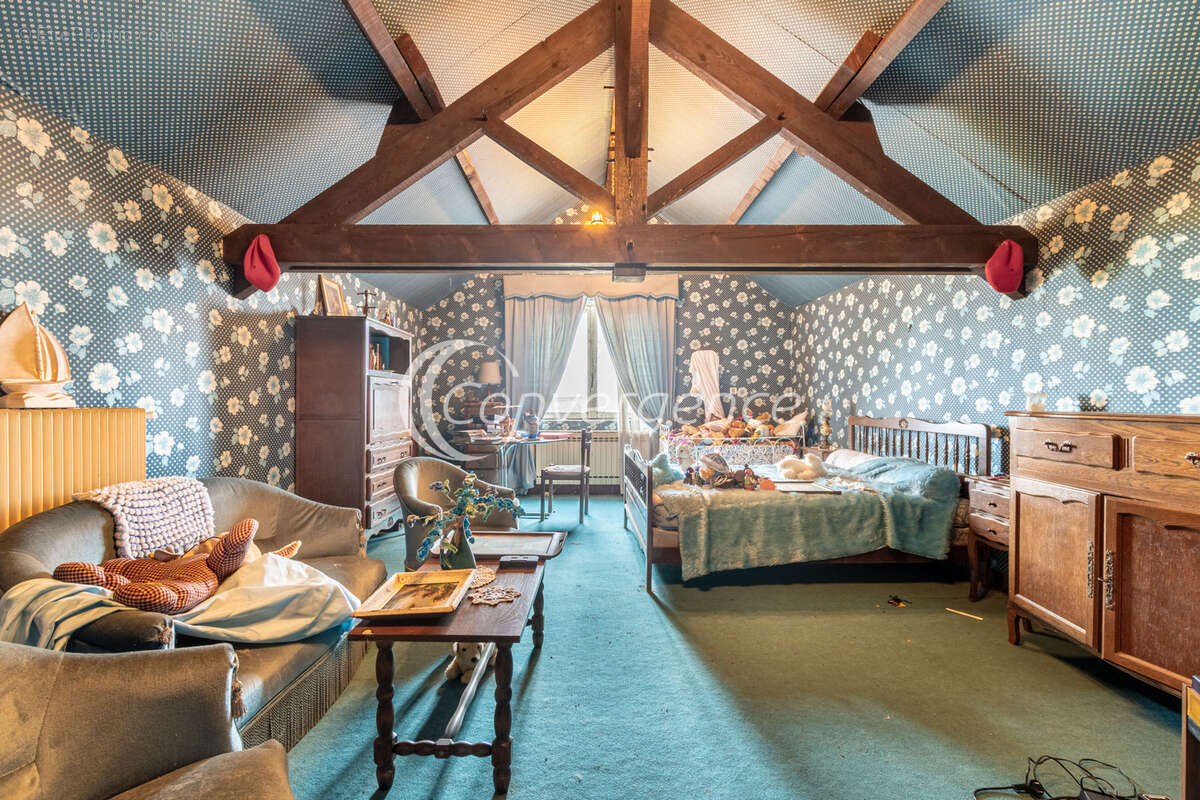 Maison à VICQ-SUR-BREUILH