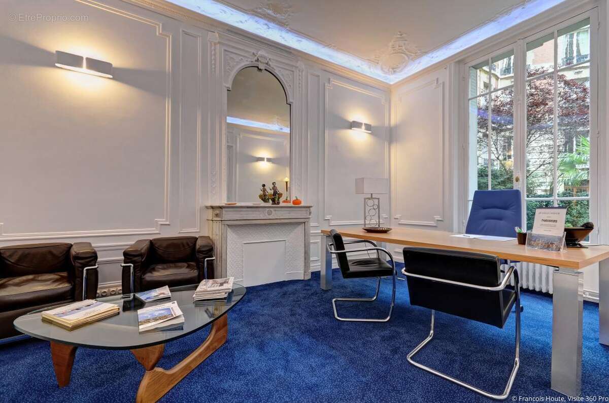 Commerce à PARIS-17E