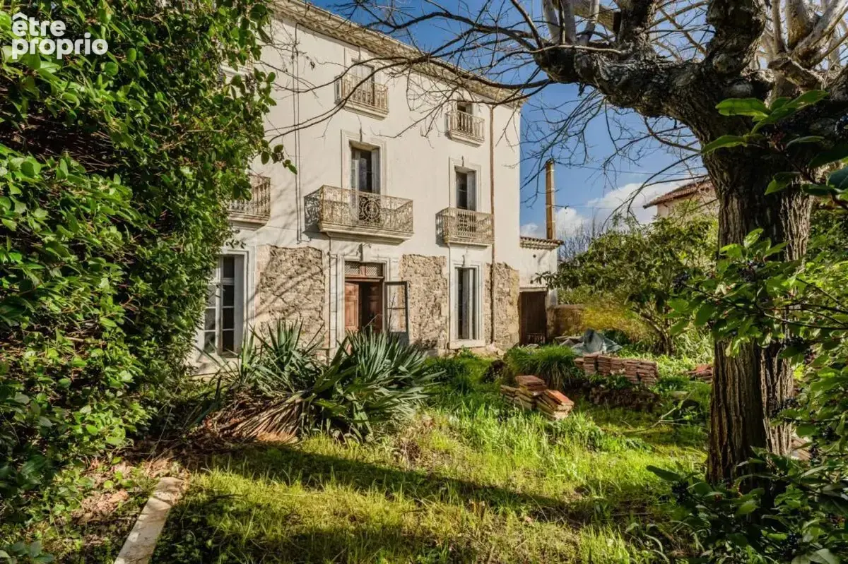 Maison 325 m² à Montblanc  - photo 2