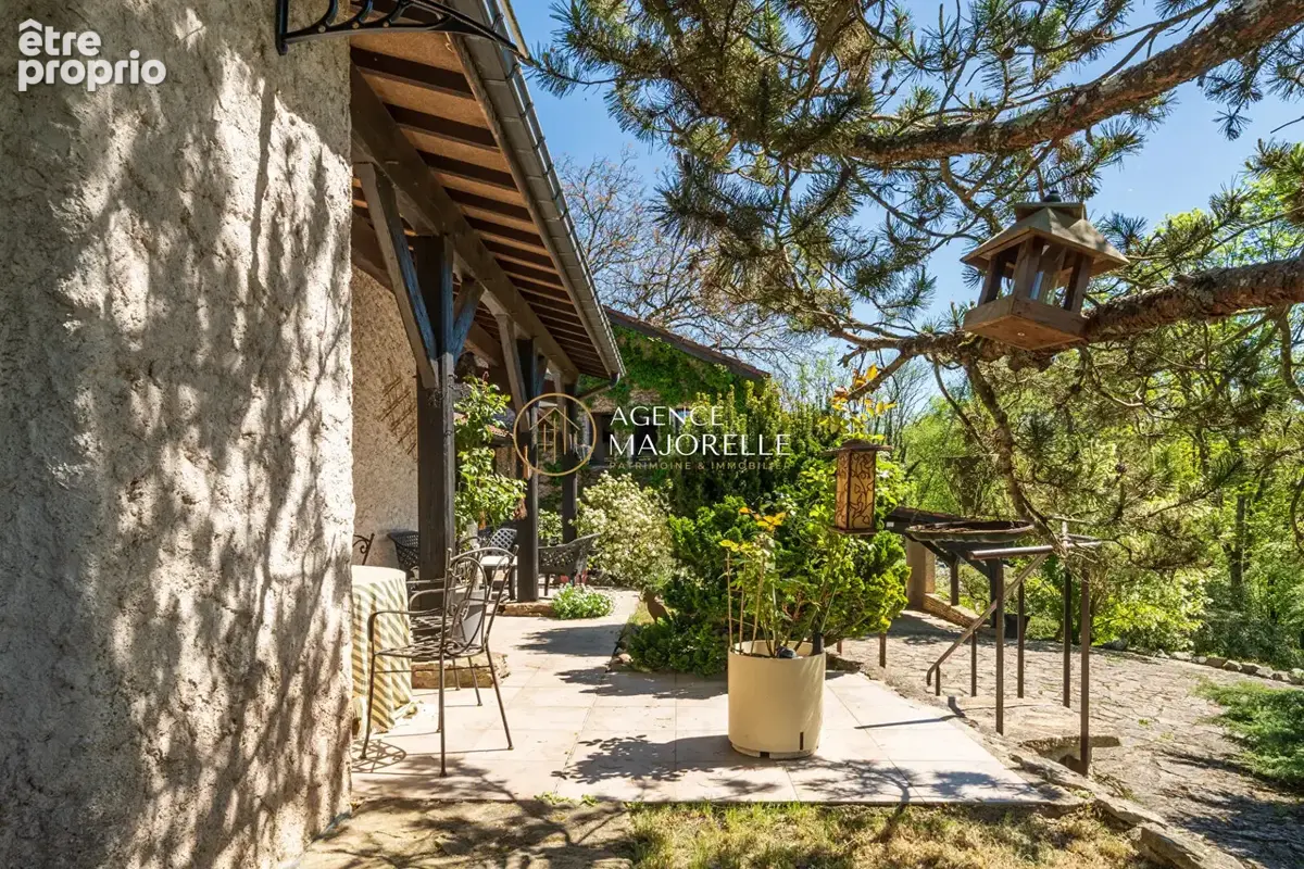 Propriété familiale 285 m² , 4 suites ,Parc arboré 2 hectares - photo 14
