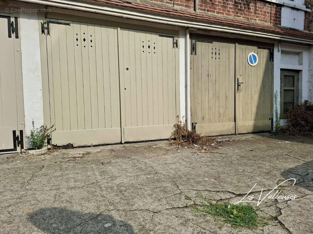 Garage, ou Box fermé - Parking à DIEPPE