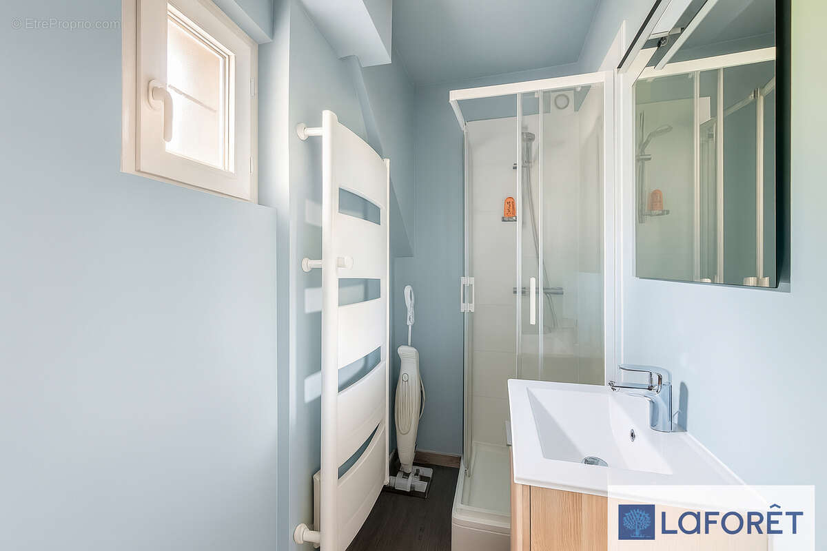 Appartement à BEYNES