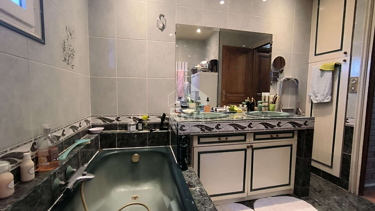 Maison à SAINT-GERMAIN-LES-ARPAJON