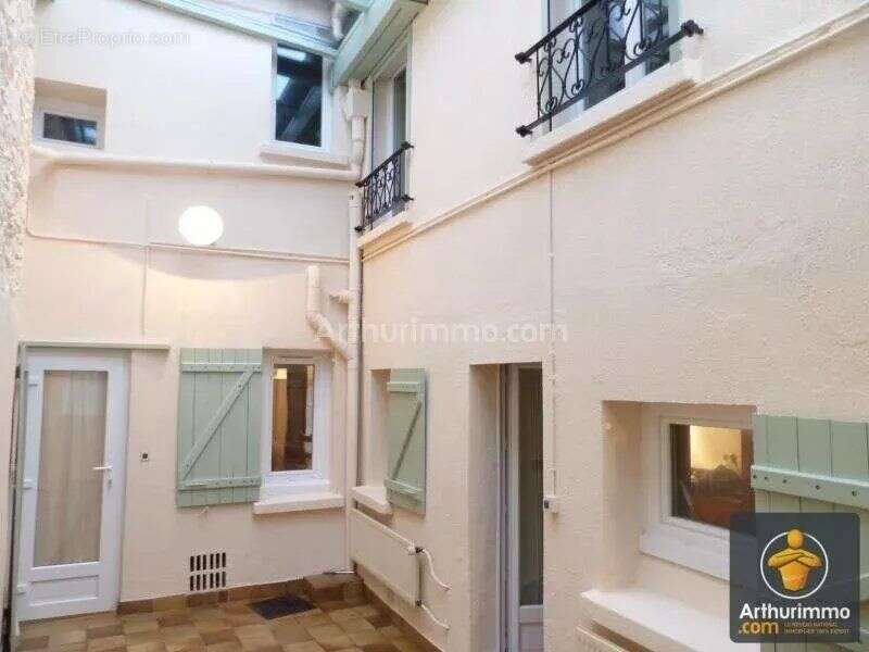 Maison à VILLENEUVE-LE-ROI