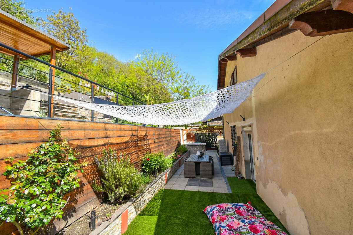 Maison à MONTMELIAN