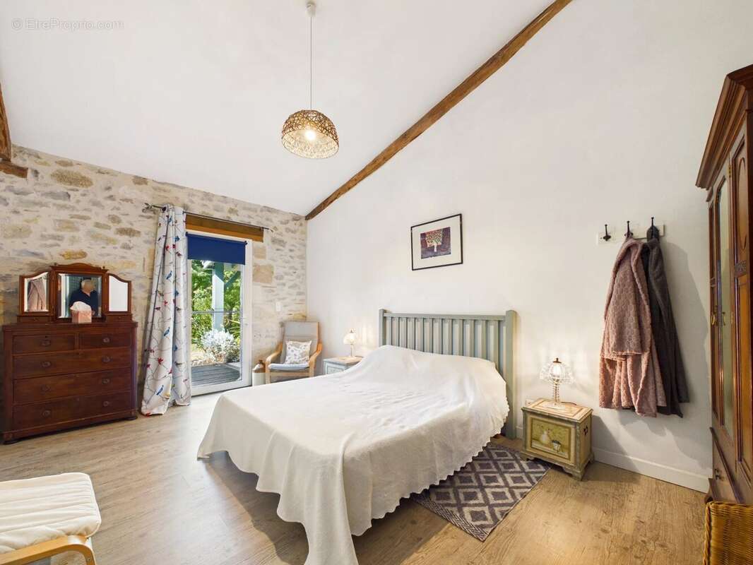 Charmante ferme avec maison d'amis, grange, piscine et vue panoramique sur la campagne - photo 14