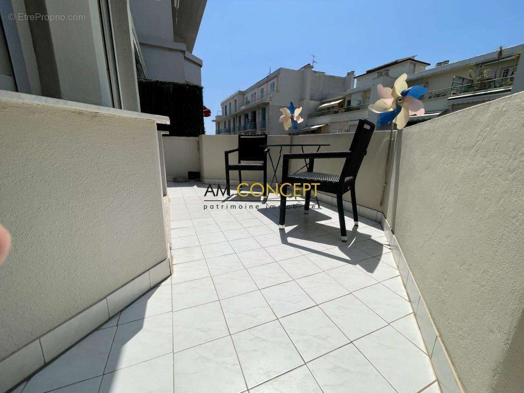 NICE proche Carré d'Or studio terrasse vue mer - photo 2