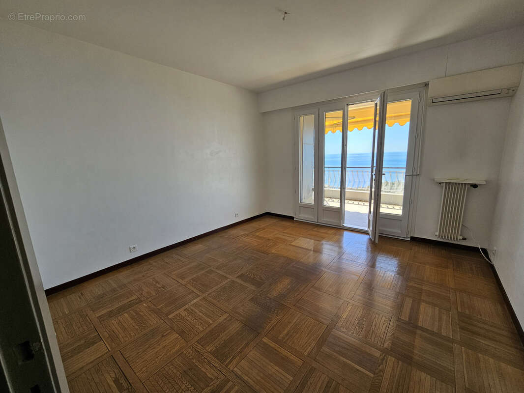 Appartement à CAP-D'AIL