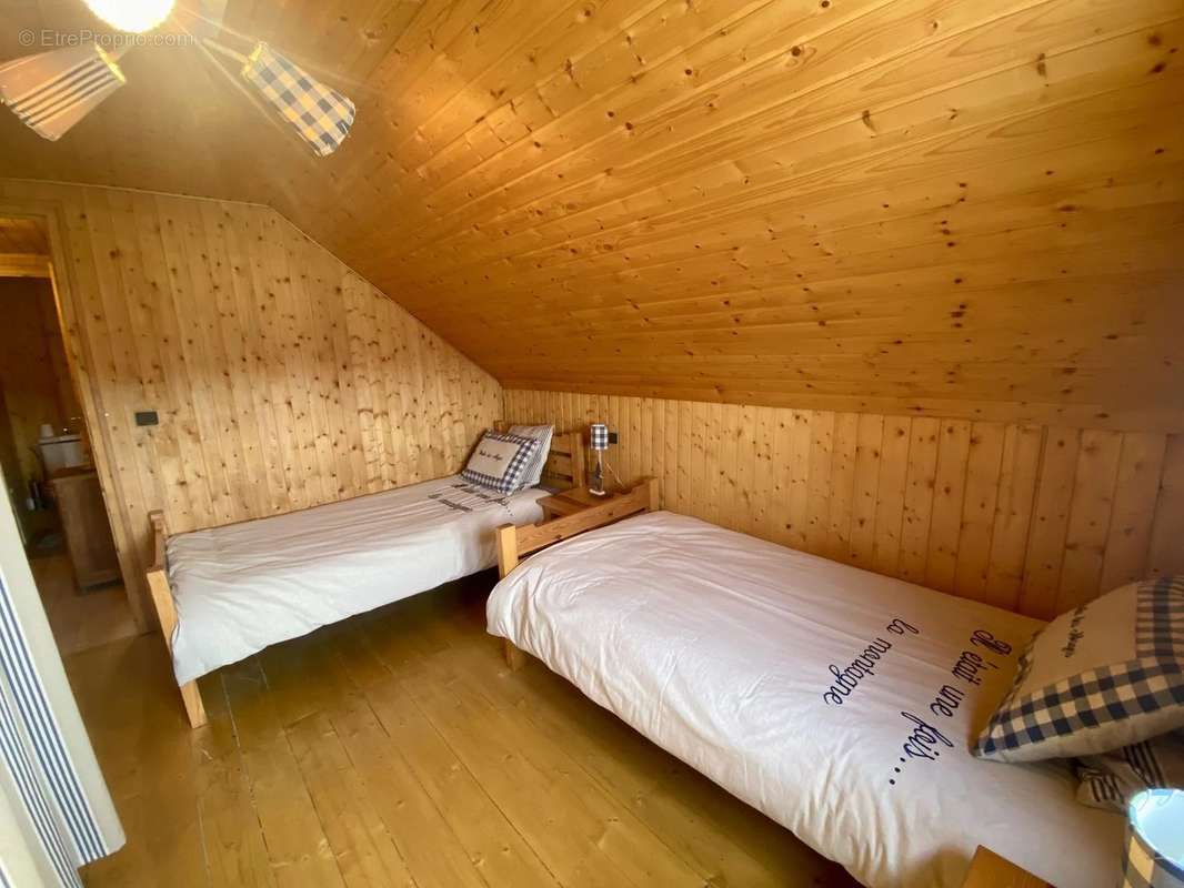 Maison à LES ANGLES