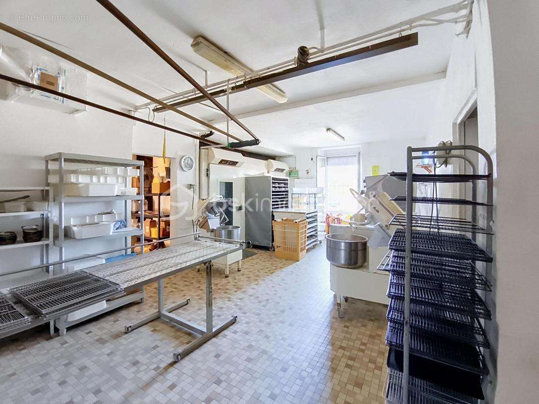 Boulangerie -axe Sablé/Angers - photo 5