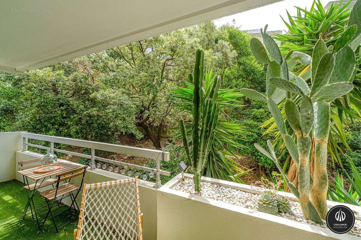 Appartement à MARSEILLE-9E