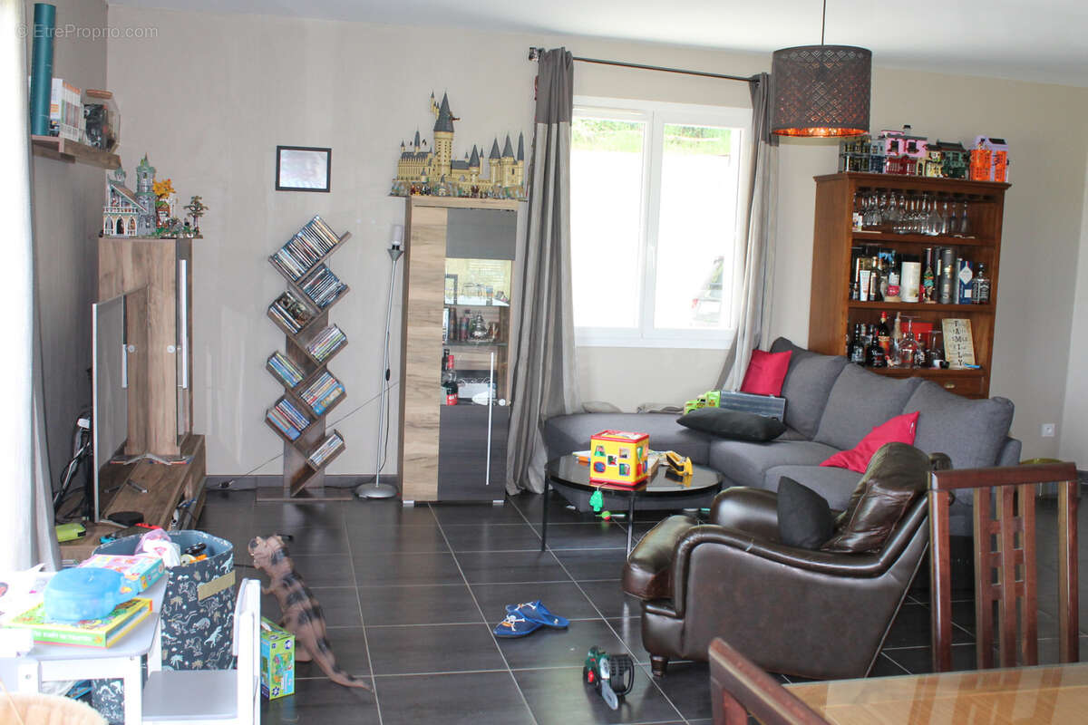 Maison à SAINT-ROMAIN-ET-SAINT-CLEMENT