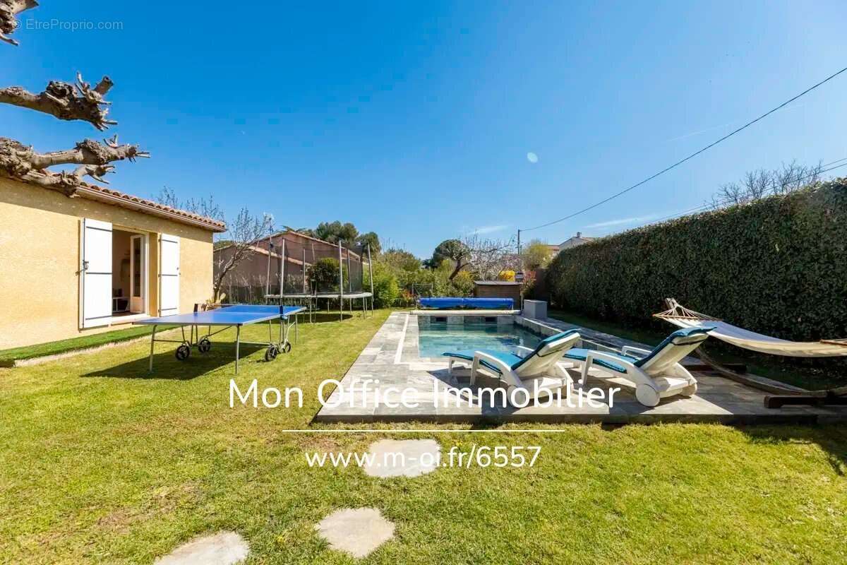 Maison à PEYROLLES-EN-PROVENCE