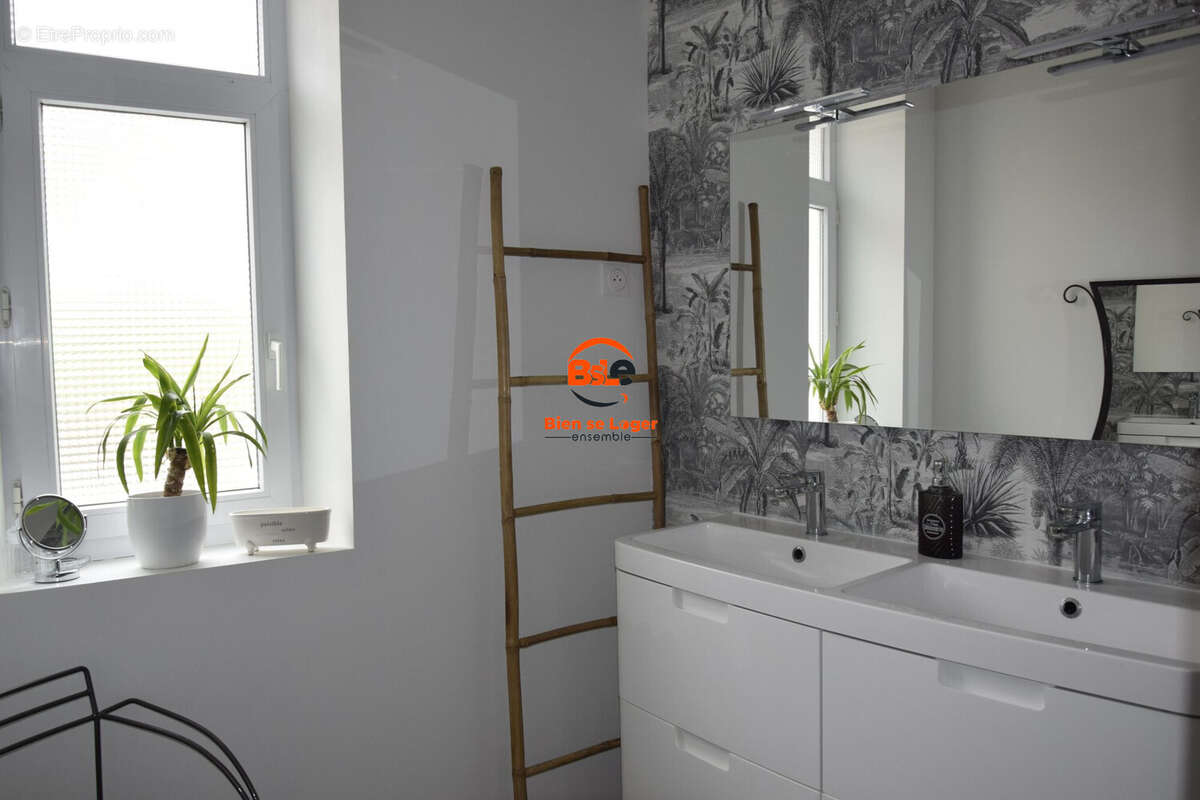 Maison à VEYRE-MONTON