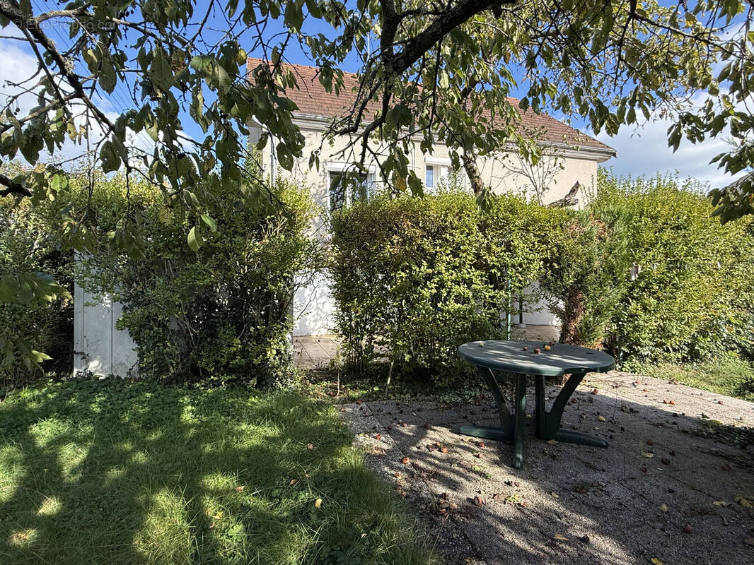 Photo 1 - Maison à GUEUGNON