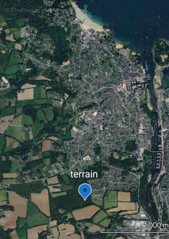 Terrain à DOUARNENEZ