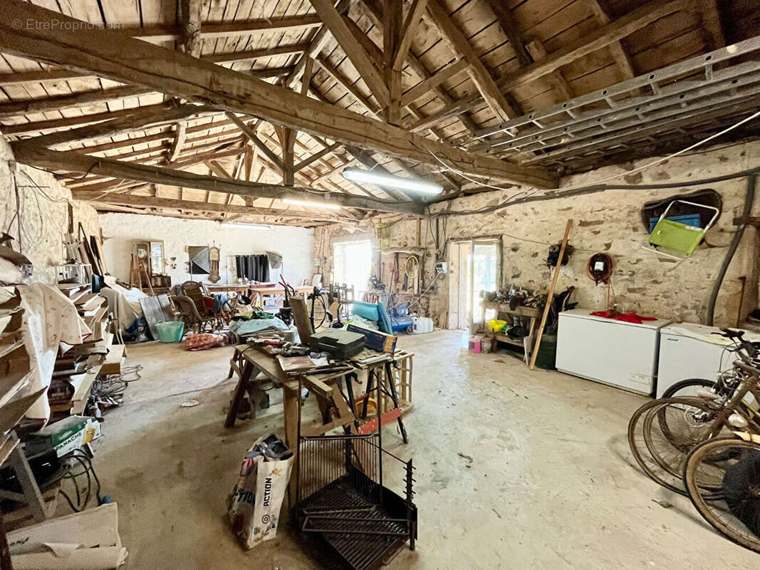 Maison individuelle avec 2,5 hectares, grange, - photo 15