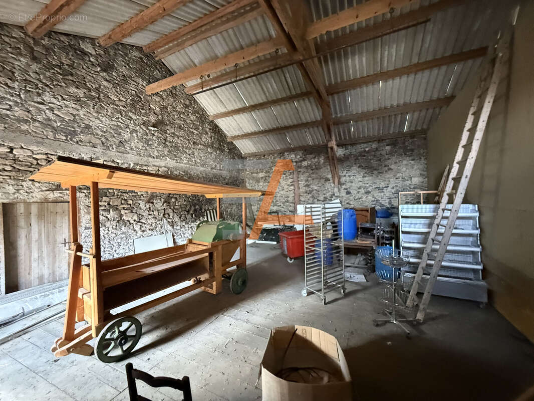 Maison à LE PERTUIS