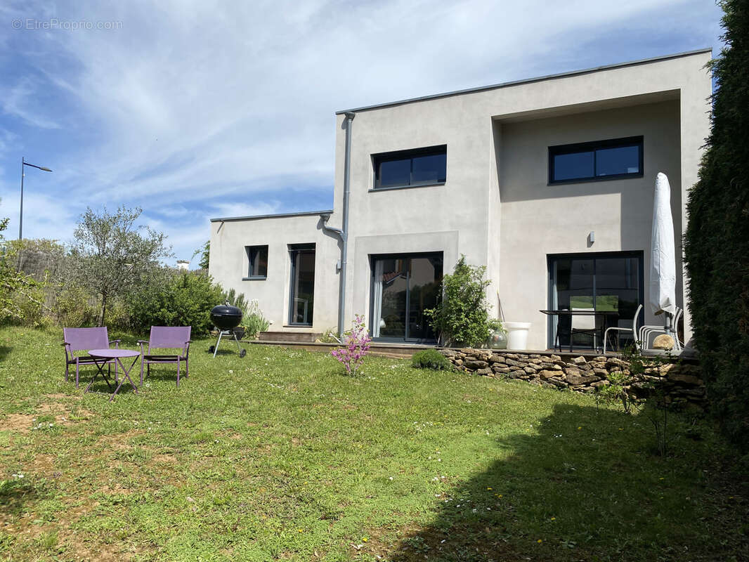 Maison à SAINT-DIDIER-AU-MONT-D'OR