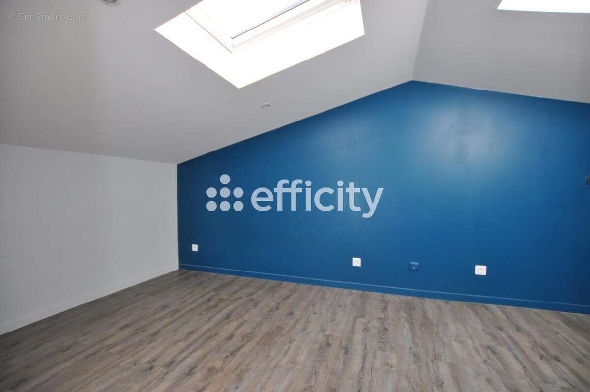Maison 120 m² à Communay  - photo 16