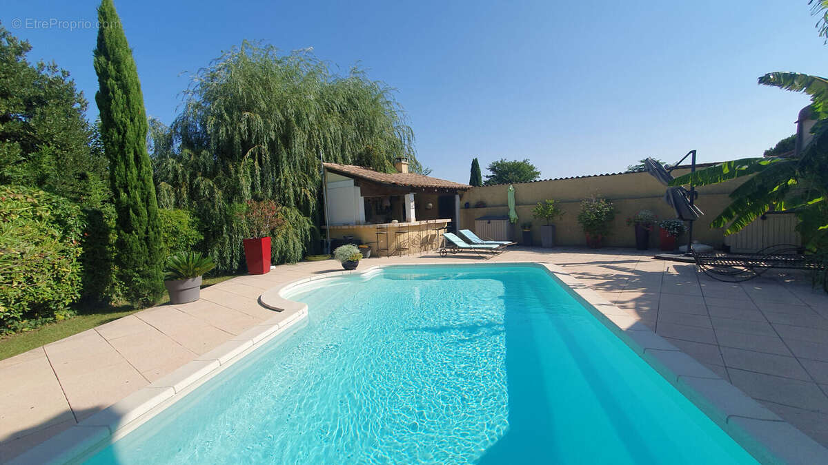 Clarensac  belle villa style bastide 12 km de nimes - photo 2